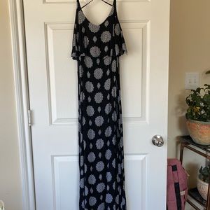 Black and white maxidress size L
